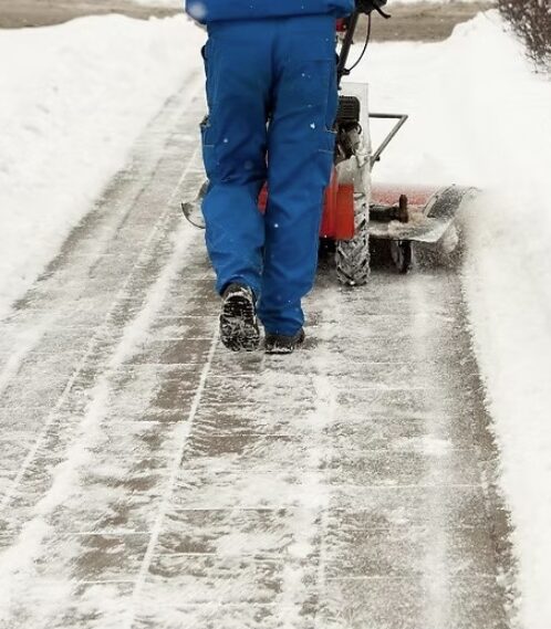 Abbotsford-Snow-Removal-Services-Abbotsford Greenlii Snow Removal Services
