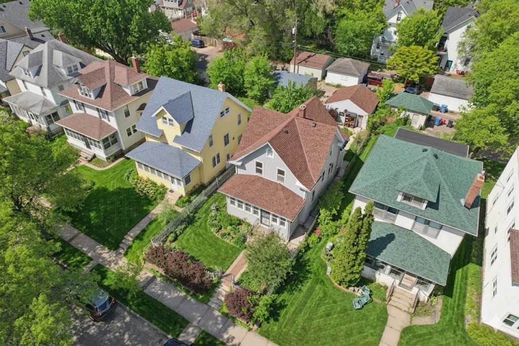 Minneapolis-Landscaping-Why-we-Love-Living-and-Working-in-Minneapolis