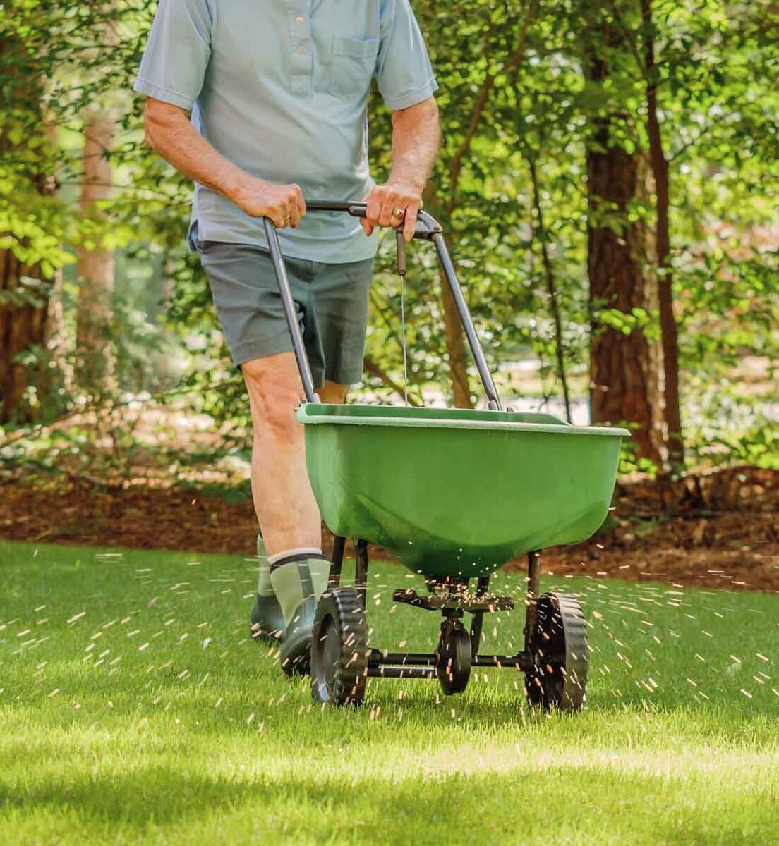 Parksville-Fertilizing-Services-Parksville Greenlii Fertilizing and Moss Control