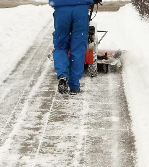 Parksville-Snow-Removal-Services-Parksville Greenlii Snow Removal Services