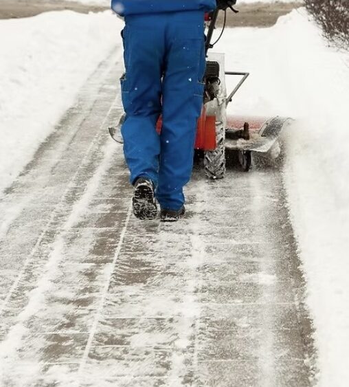 Cowichan-Valley-Snow-Removal-Services-Cowichan-Valley Greenlii Snow Removal Services