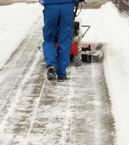 Duncan-Snow-Removal-Services-Duncan Greenlii Snow Removal Services