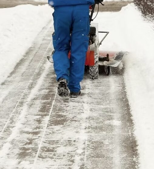 North-Vancouver-Snow-Removal-Services-North-Vancouver Greenlii Snow Removal Services